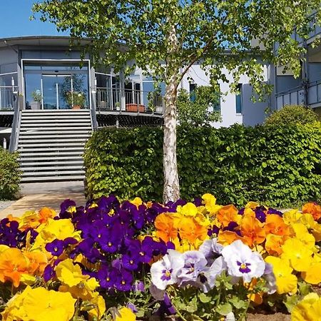 Mueritz-Strandhotel Röbel エクステリア 写真
