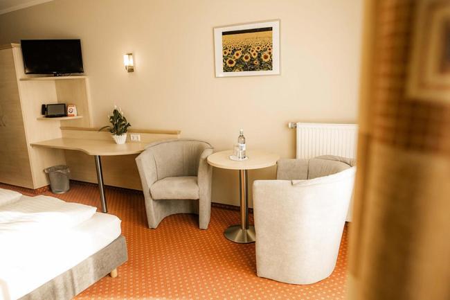 Mueritz-Strandhotel Röbel エクステリア 写真