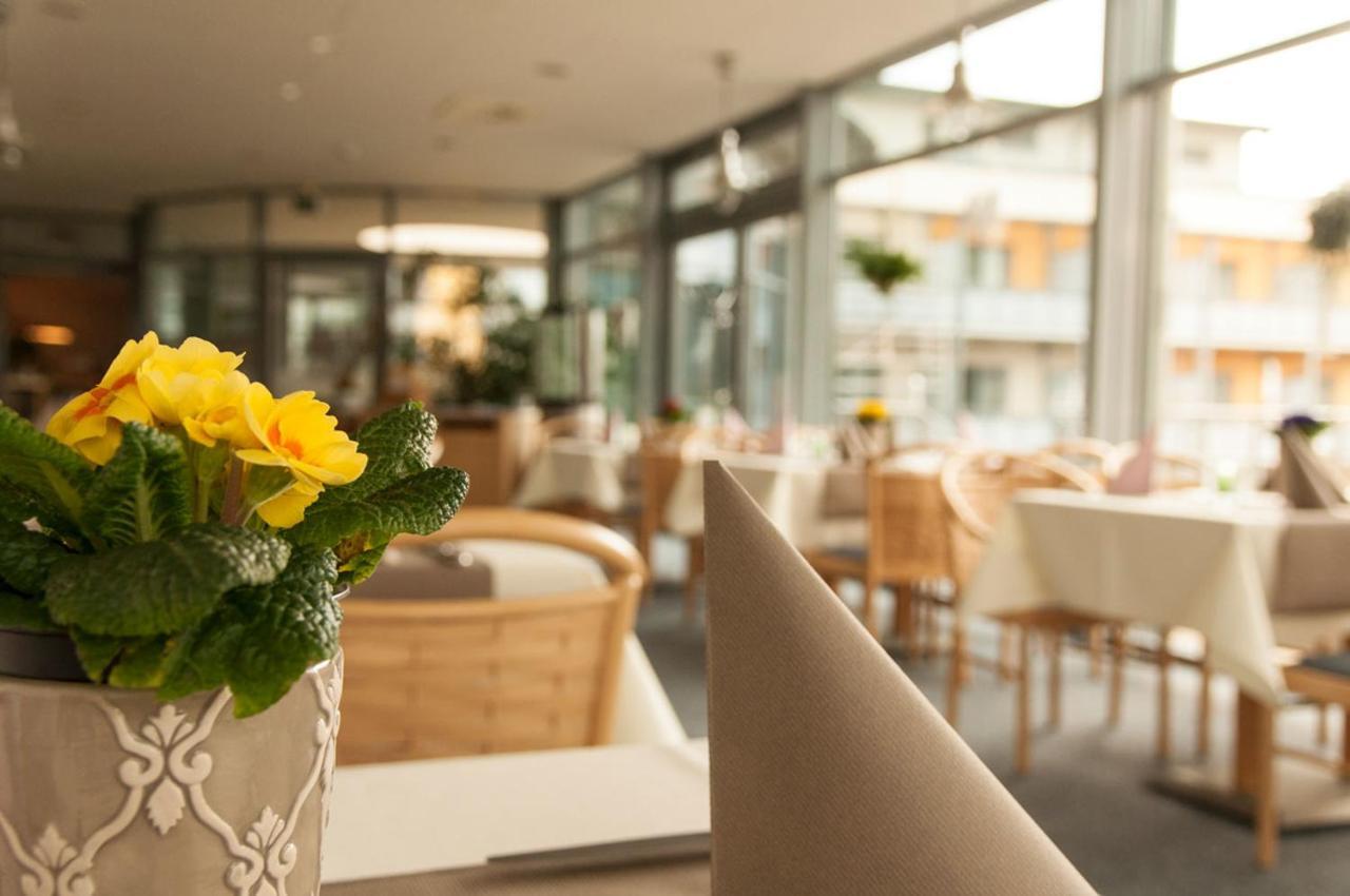 Mueritz-Strandhotel Röbel エクステリア 写真