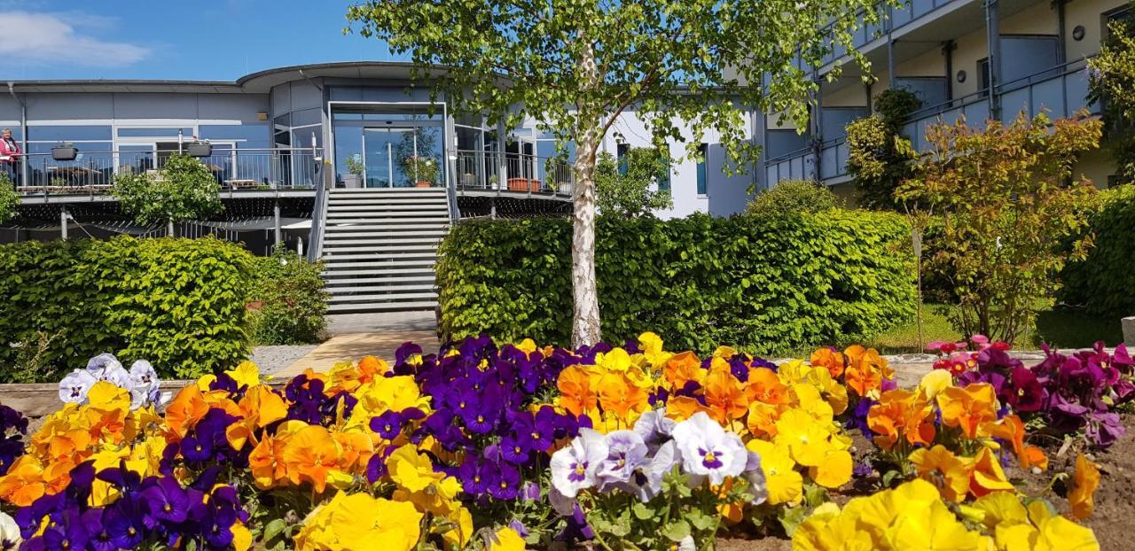 Mueritz-Strandhotel Röbel エクステリア 写真